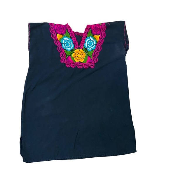 Handmade Embroidered Black V-Neck Blouse - Picture 11 of 13